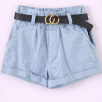 Short bouffant avec ceinture