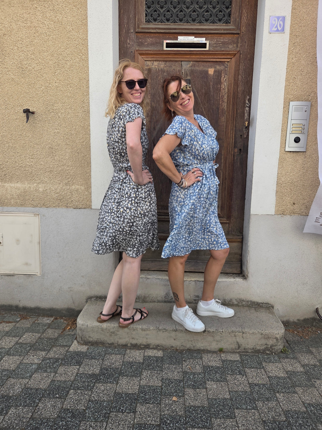 Robe courte motifs fleurs