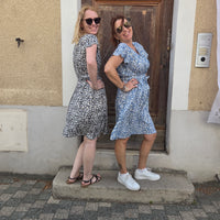 Robe courte motifs fleurs