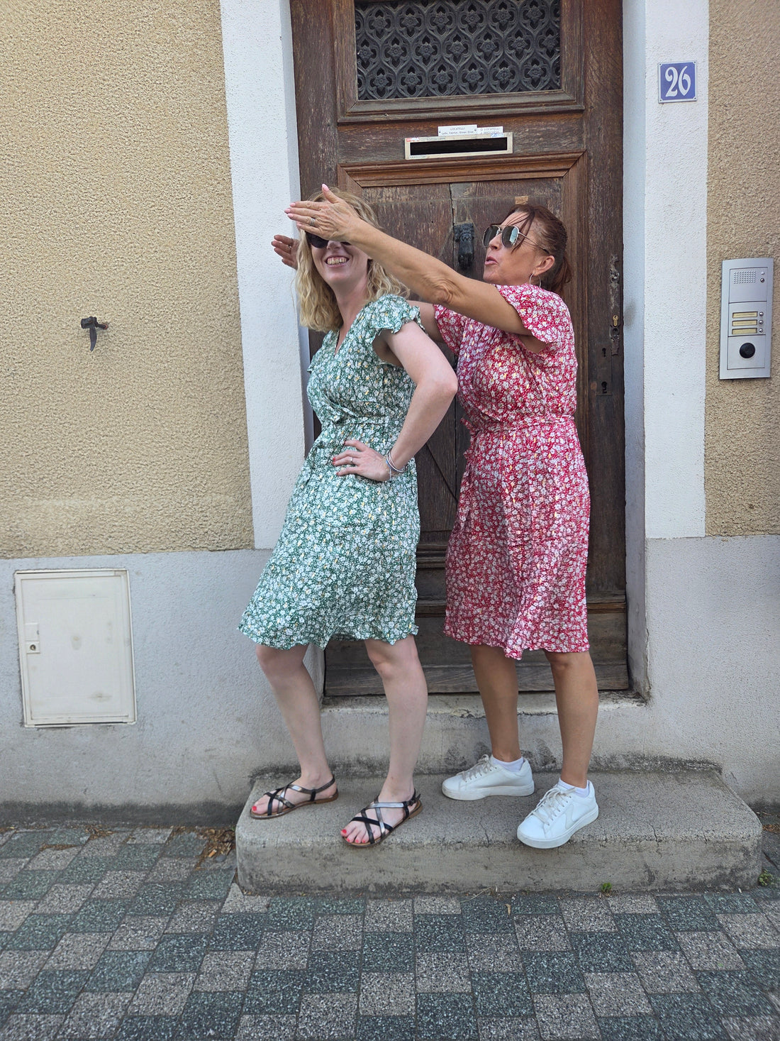 Robe courte motifs fleurs