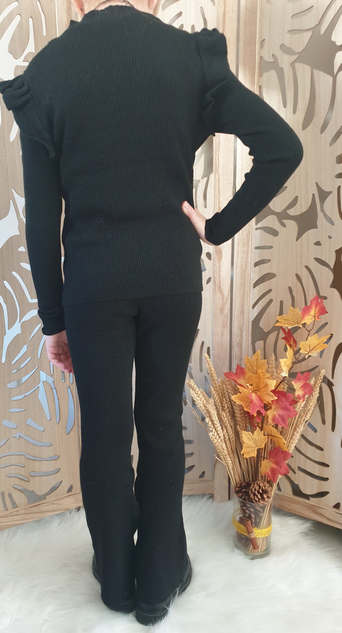 Ensemble en maille pull à volants et pantalon flare