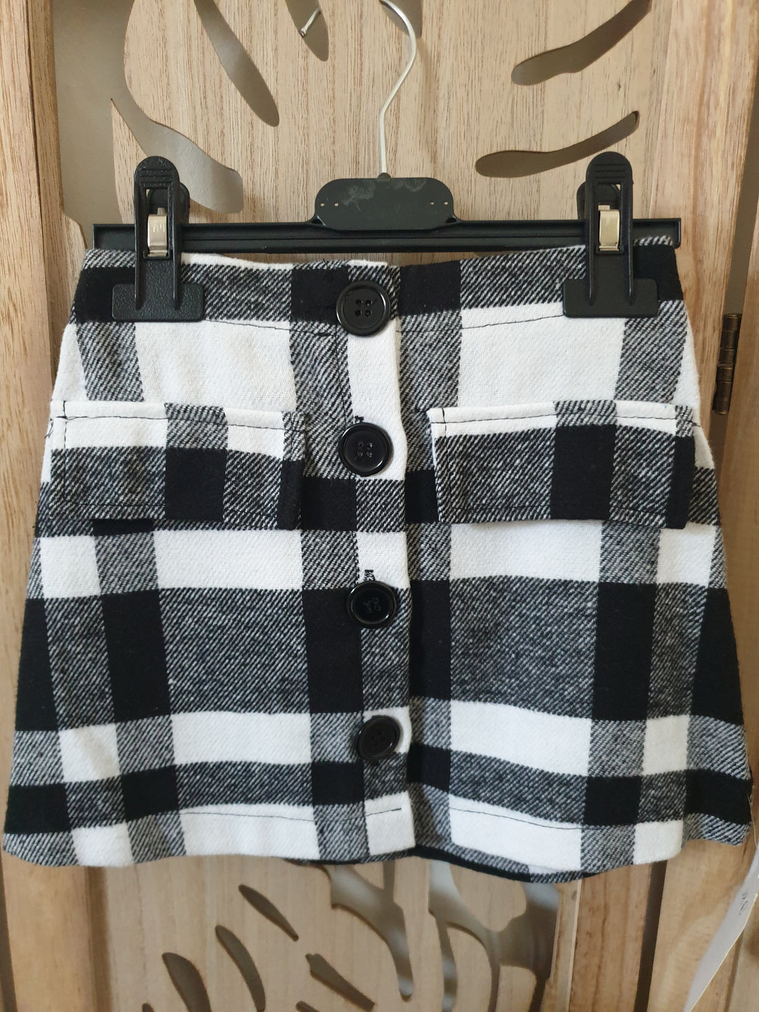 Jupe à carreaux “Clara” – Noir & blanc