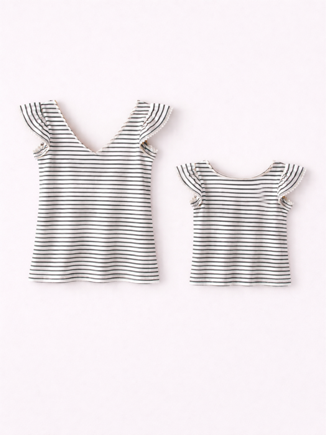 T-shirt rayé marine et blanc (Fille)